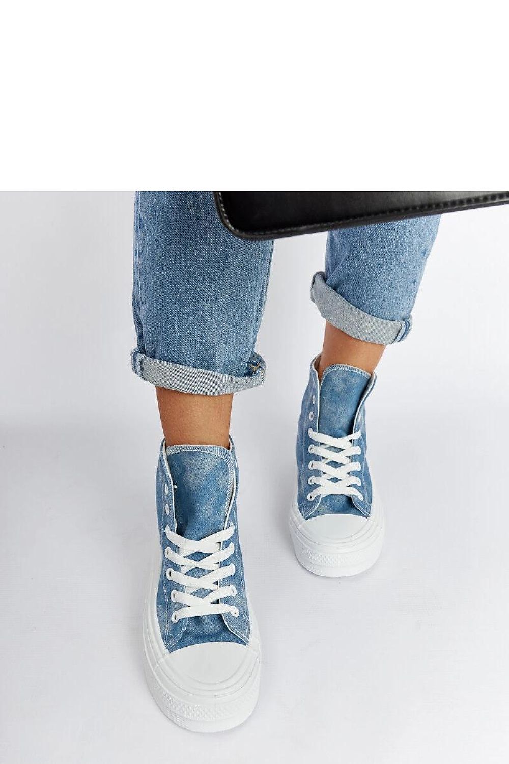 Sneakers model 207542 Solea