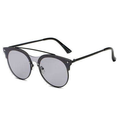 ENDICOTT – Lunettes Rondes avec Barre Sourcilière
Look rétro. Énergie moderne. Élégance assurée.