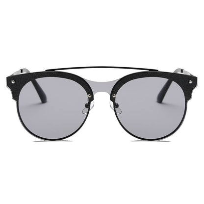 ENDICOTT – Lunettes Rondes avec Barre Sourcilière
Look rétro. Énergie moderne. Élégance assurée.
