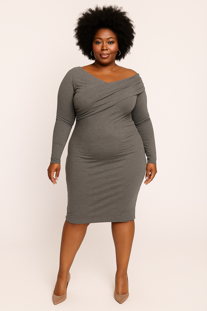 Prêt-à-porter haut de gamme :
Signature Moe – Robe Drapée à l’Allure Sculptée