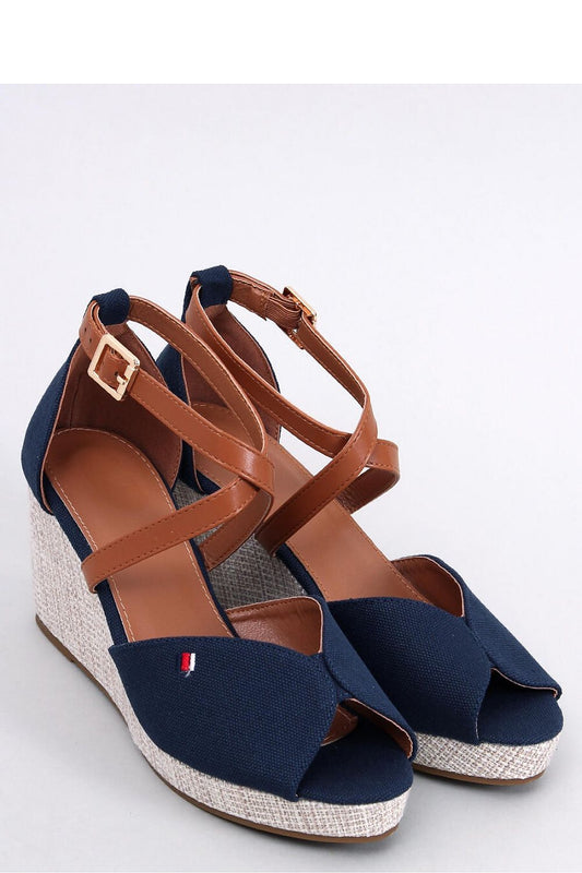 Sandales ouvertes à brides croisées – talon 8 cm – tissu & cuir écologique – Inello